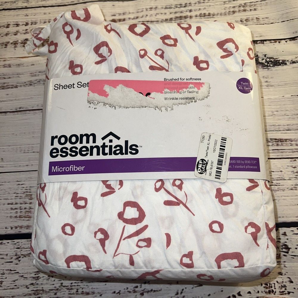 Room Essentials Microfiber Bed Sheet Set Twin/Twin XL Floral 3 Piece Bedroom NEW